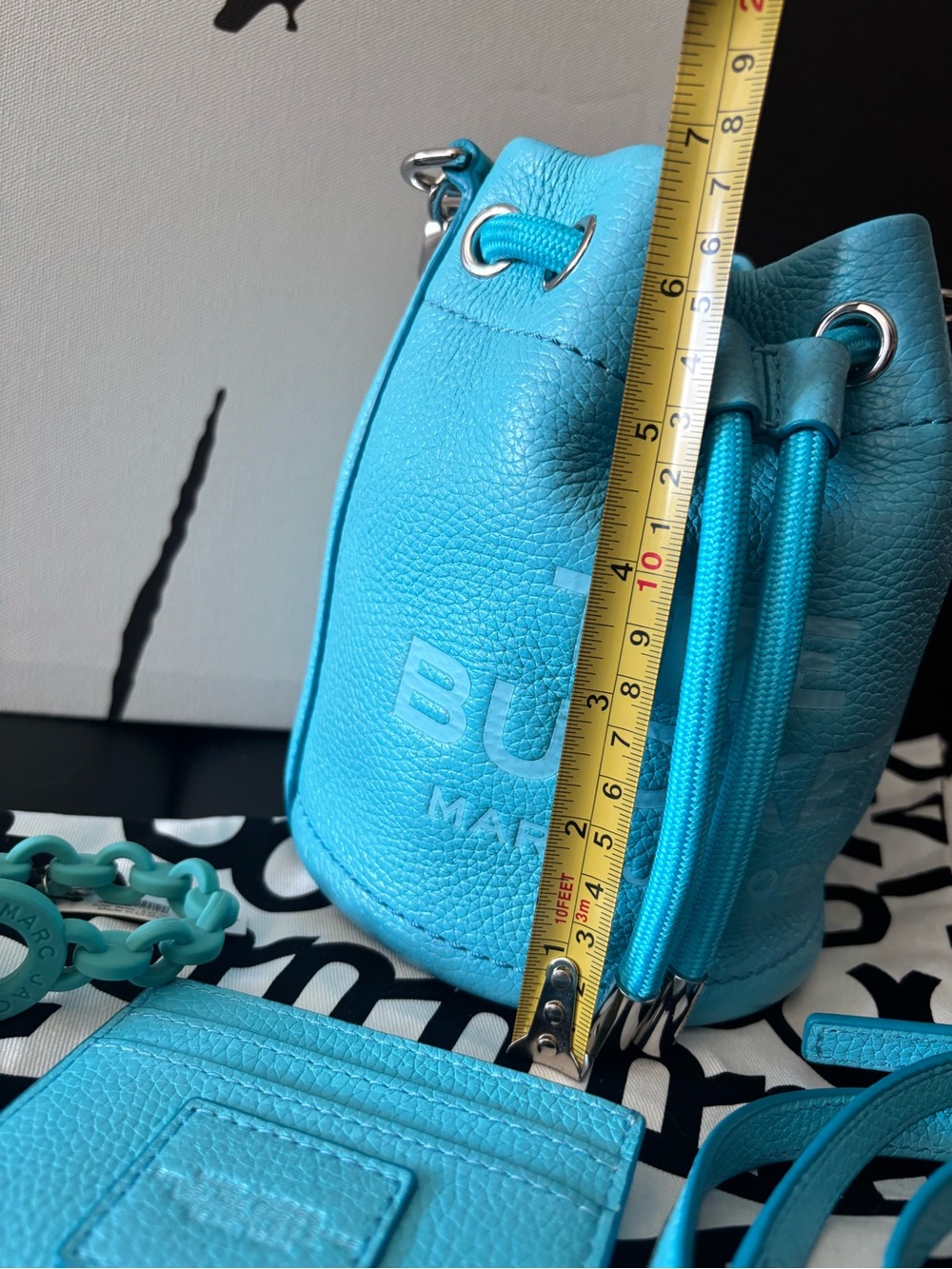 Marc Jacobs MINI The Bucket Bag in Turquoise with Card Case and Bracelet - Picture 13 of 14